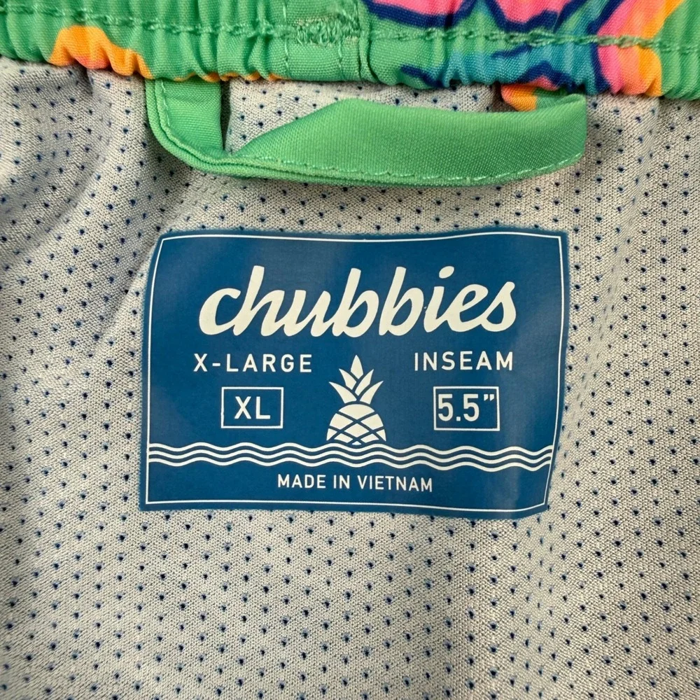 Chubbies Mens XL Shark Print Swim Trunks Green 5.5 Inseam Compression Liner